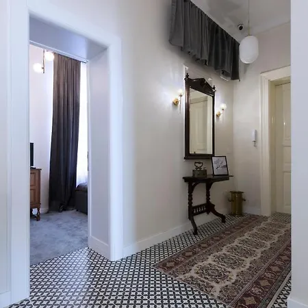 アパート The Gate ノヴィ・サド